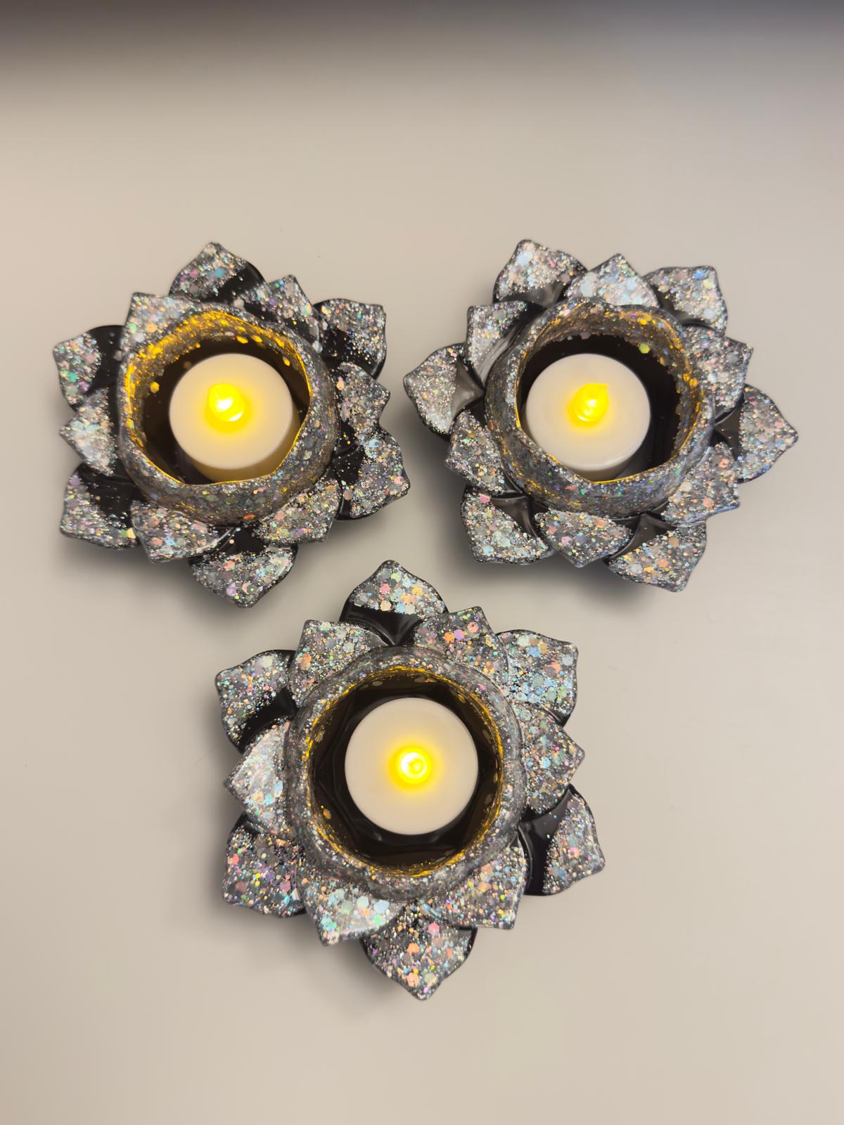 Christmas Lotus Candle Holder (per piece)