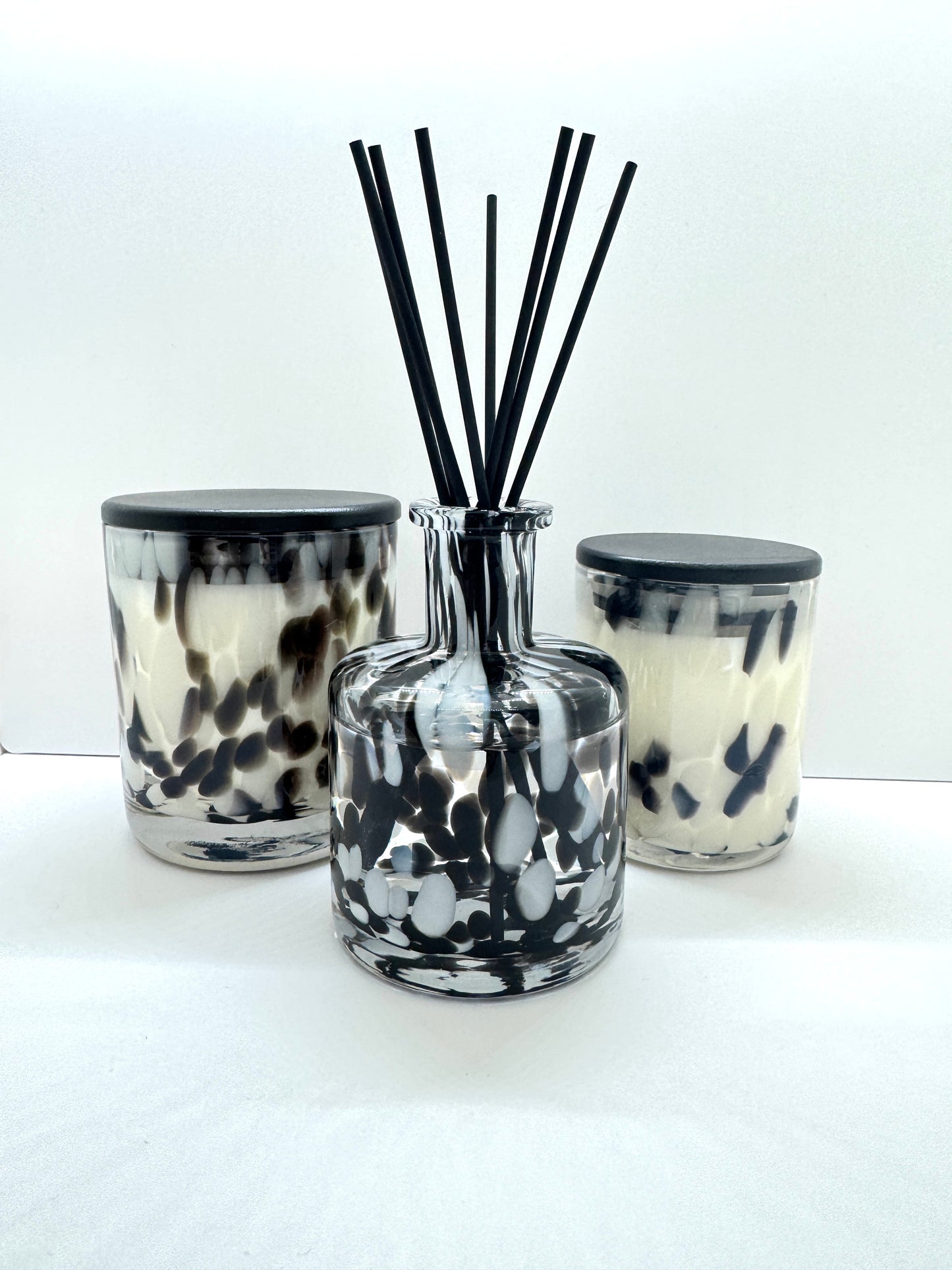 Dalmatian Large Diffuser