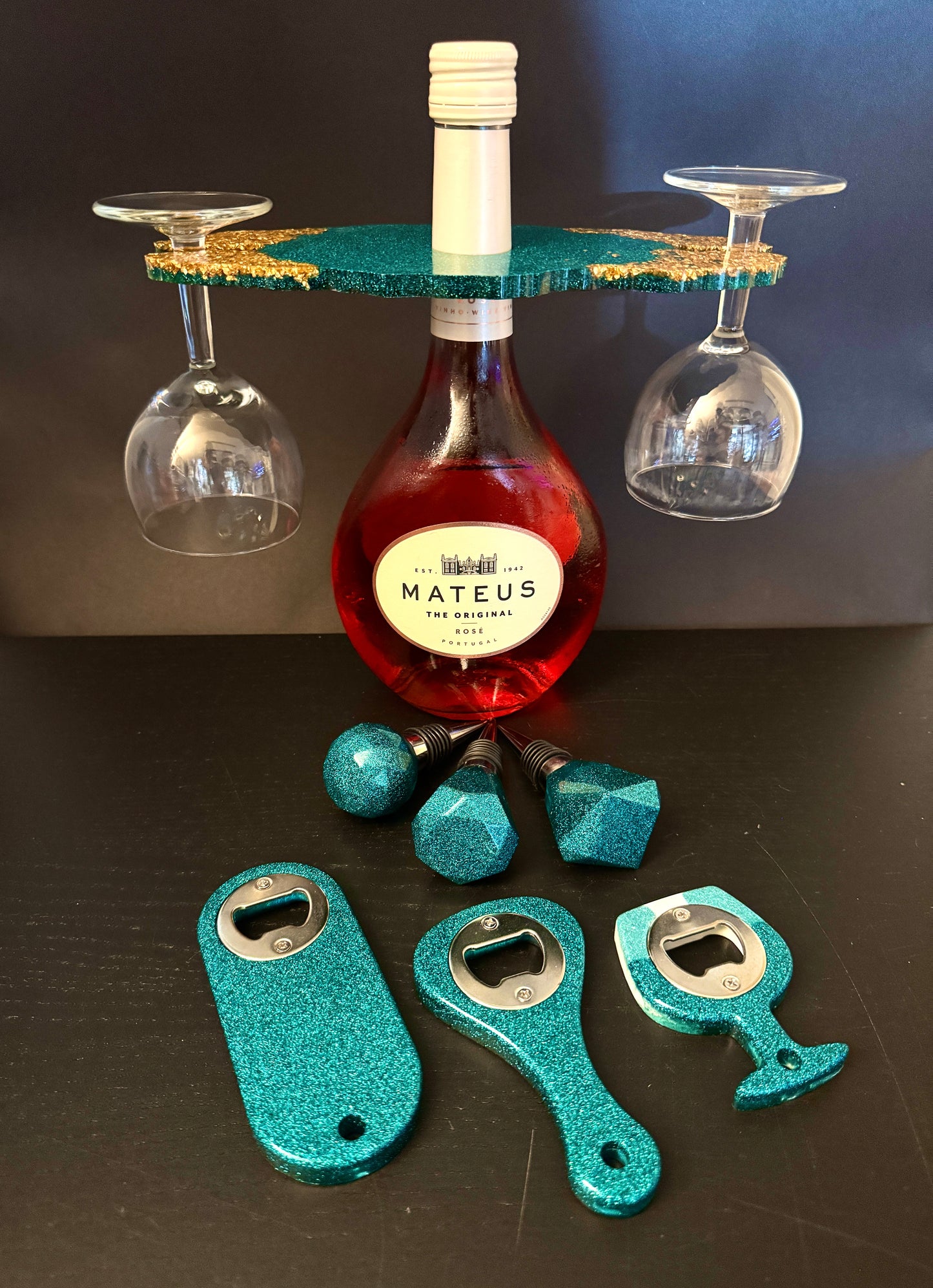 Christmas Wine Set - 1 wine holder + 1 wine stopper + 1 bottle opener