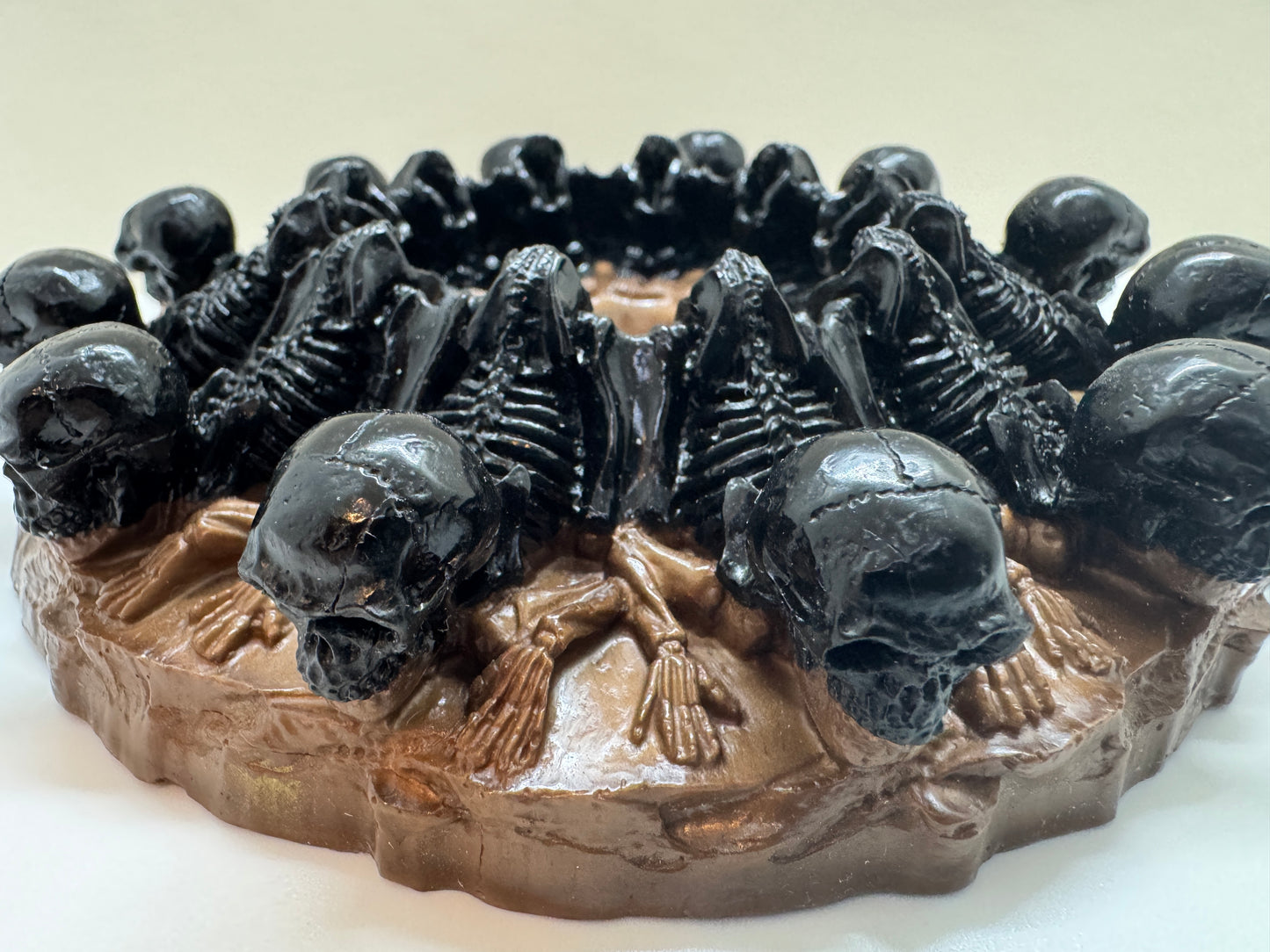 Skeleton Skull Ashtray Black/Brown